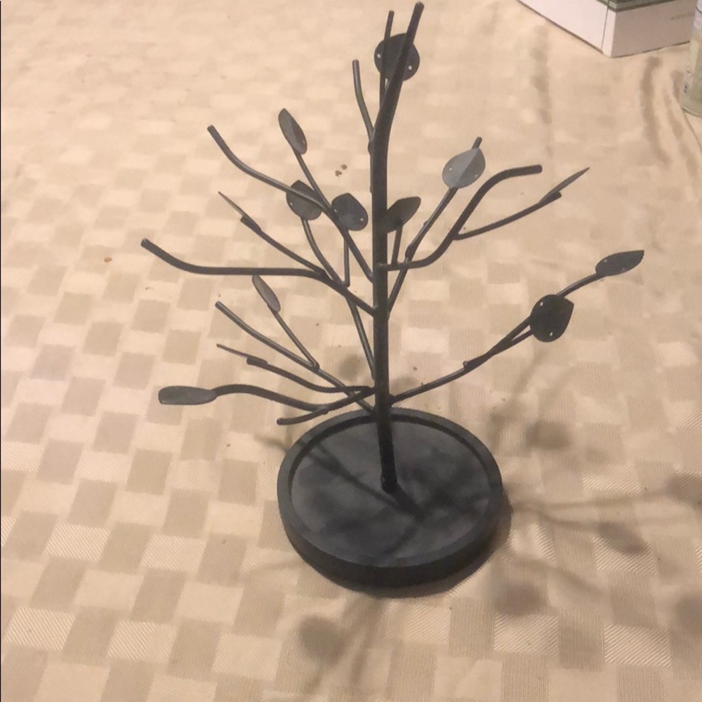 Jewelry holder